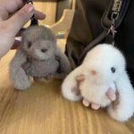 2 st söta kanin-nyckelringar – fluffiga päls-pomponkaniner - Bild 3