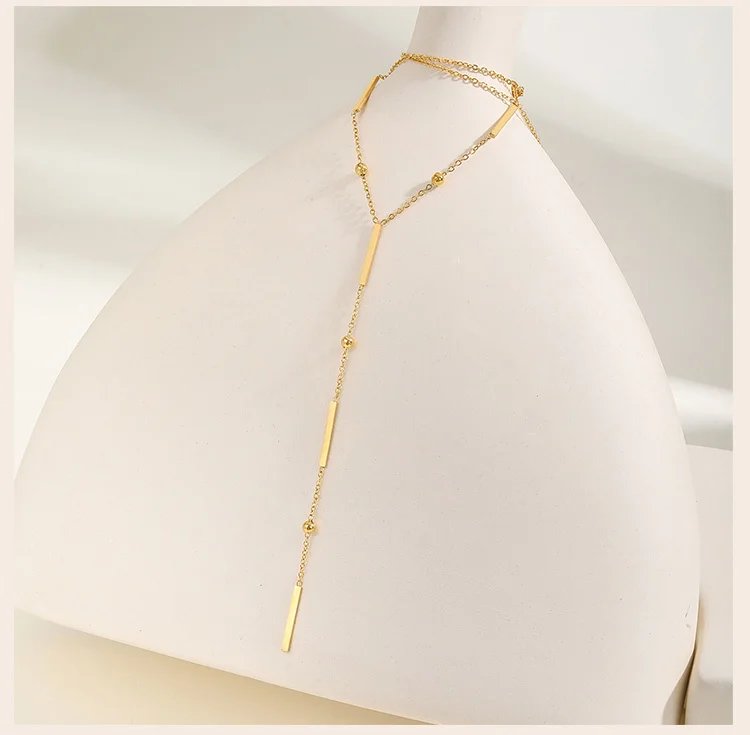 Långt Y-halsband med Pärlor och Stånghänge