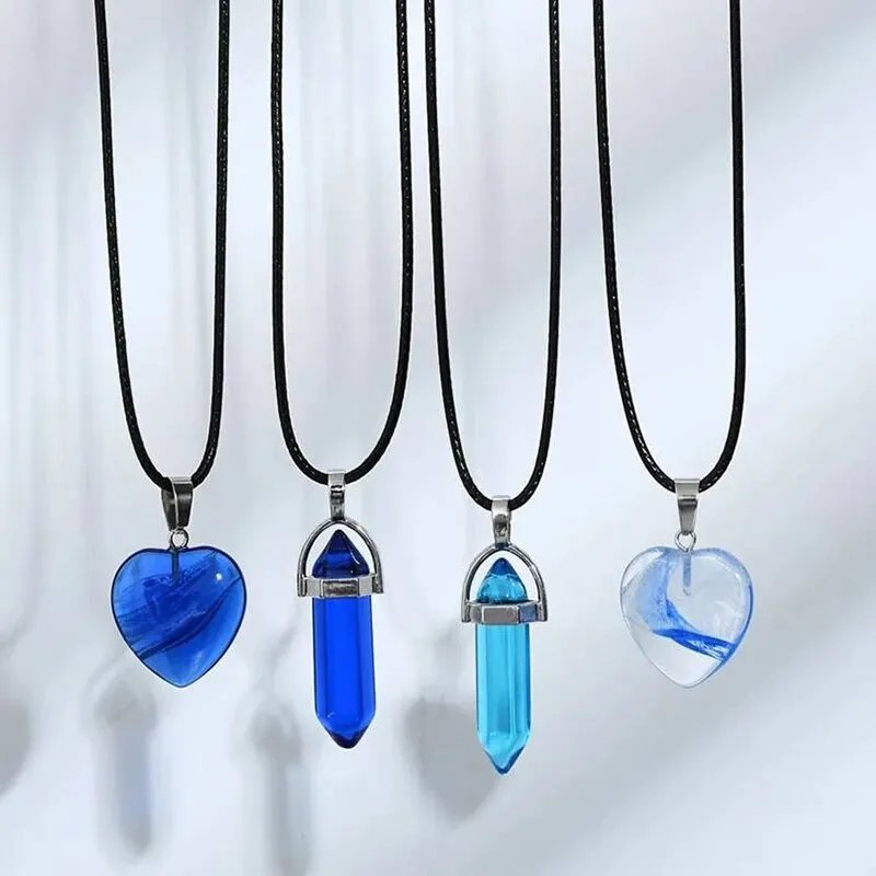 Geometriskt Halssmyckesset med Glashängen Geometriskt Halssmyckesset med Glashängen