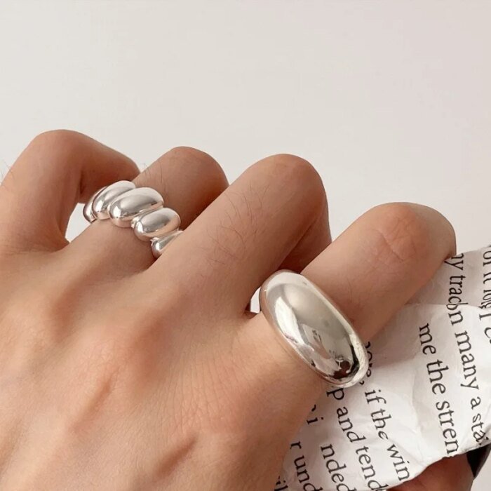 Bred Böjd Silverring i Geometrisk Punkdesign - Bild 2