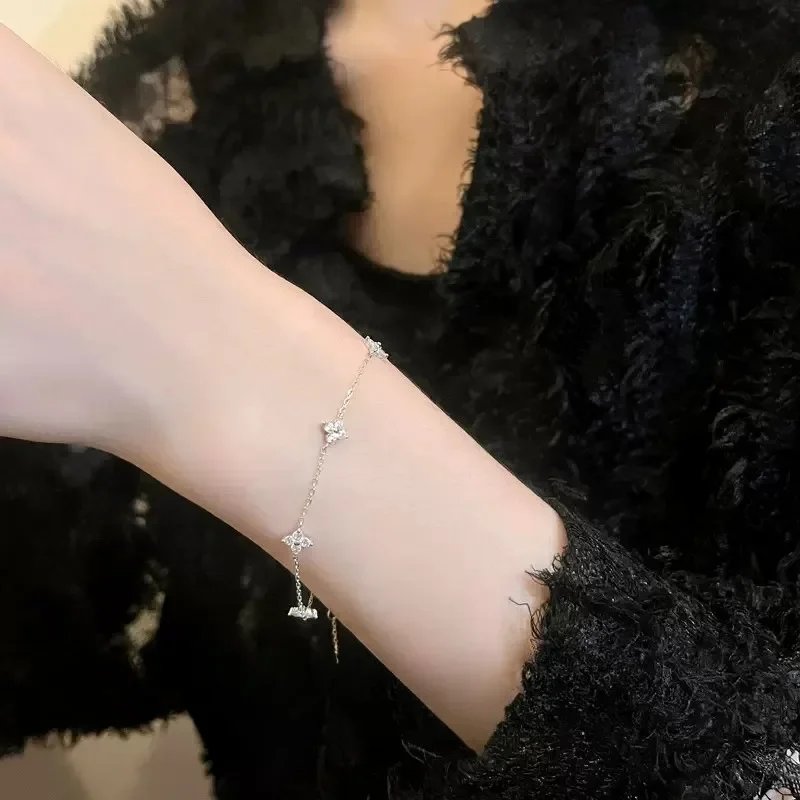 Guld- och Kristallarmband med Fyrklöver för Dam