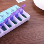 Pillerdosa för 7 dagar – Veckoorganisatör med 14 fack för tabletter, medicin och kosttillskott - Bild 4