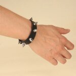 Punkarmband med nitar – Svart läderarmband i gotisk stil - Bild 2