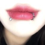 2-pack trendiga fake piercingar i rostfritt stål – Clip-on ringar för näsa och läpp - Bild 4