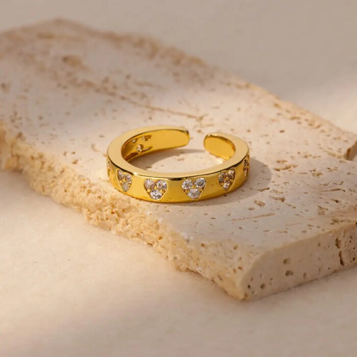 Geometrisk hjärtring med zirkonia – Elegant guldpläterad ring för dam - Bild 6
