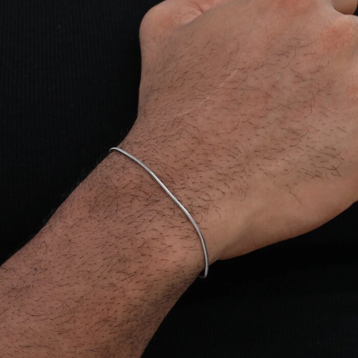 Enkel Fyrkantig Ormkedja Armband i Rostfritt Stål – Trendigt Armband för Dam och Herr - Bild 2