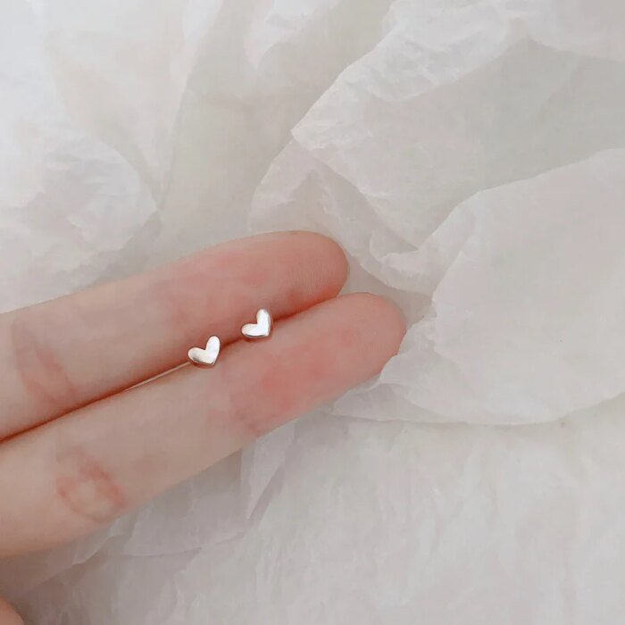 Nya Hjärtformade Stiftörhängen för Dam – Allergivänliga Minimalistiska Örhängen med Stjärna och Söt Design - Bild 3