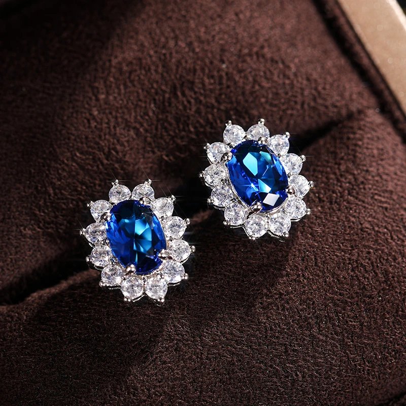 Huitan Eleganta örhängen med oval zirkonia – Glittrande statement-smycke för bröllop och fest