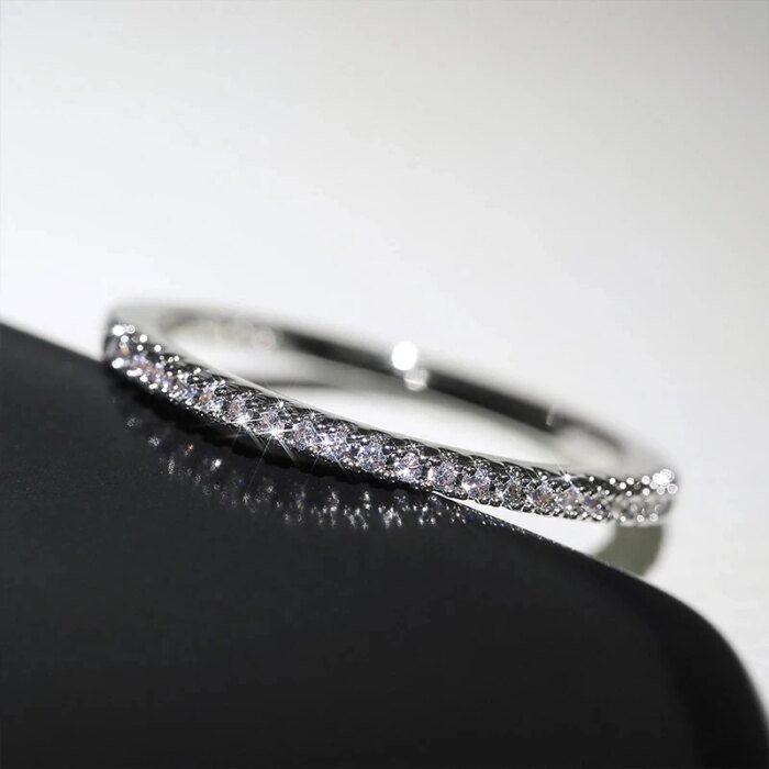 Elegant förlovningsring i 925 sterling silver med gnistrande kristaller – Tidlös design för speciella tillfällen - Bild 4