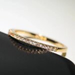 Elegant förlovningsring i 925 sterling silver med gnistrande kristaller – Tidlös design för speciella tillfällen - Bild 3