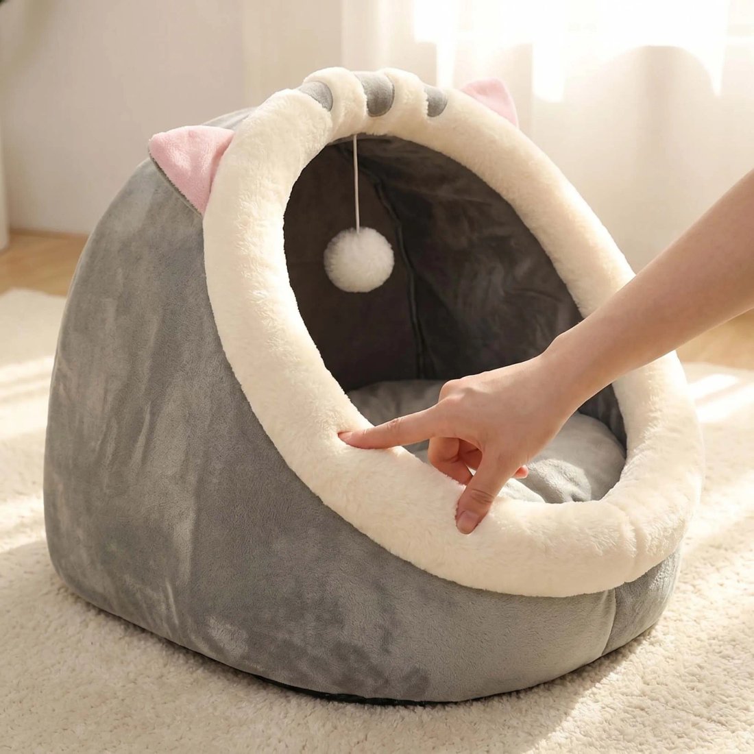 Söt och mjuk kattsäng med mysig grottdesign för djup sömn
