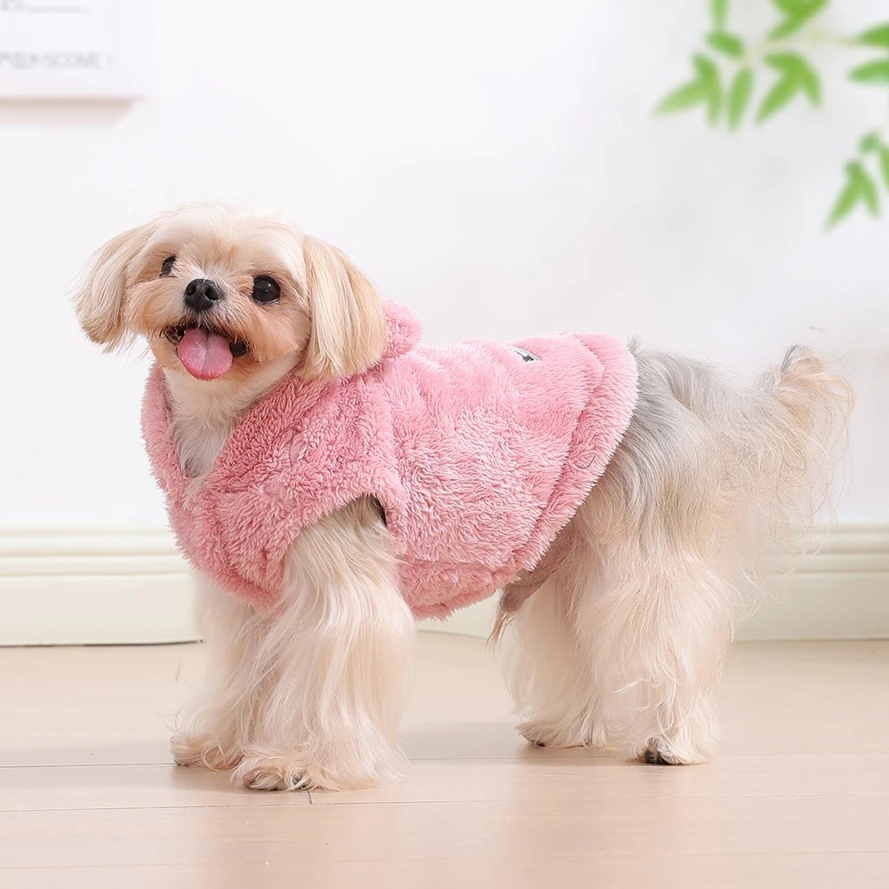 Varm hundtröja i mjuk fleece med söt huva