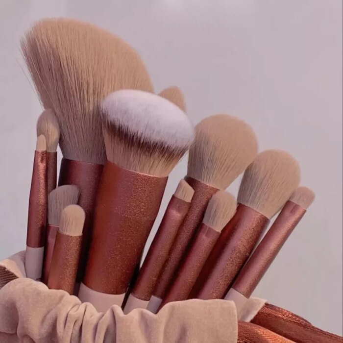 13-delat sminkborstset – foundation, ögonskugga och rouge - Bild 2