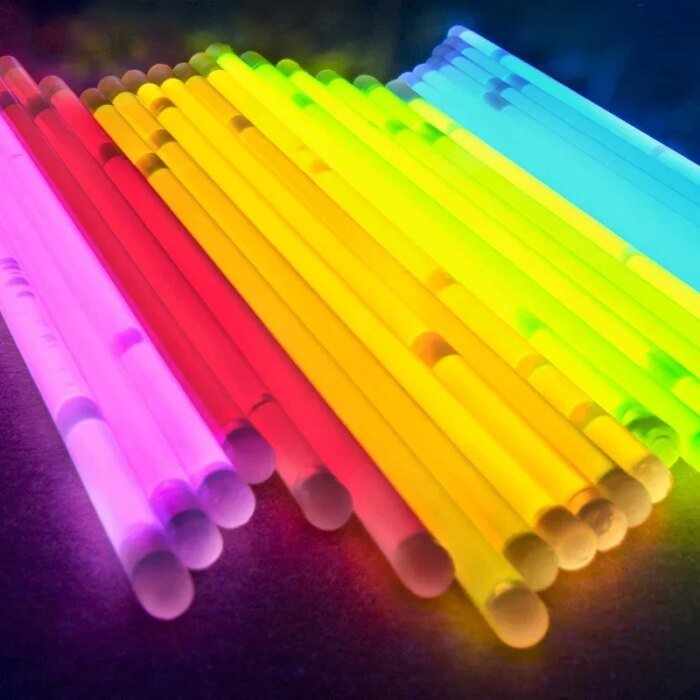 100-pack självlysande glowsticks och halsband för fest och camping - Bild 2
