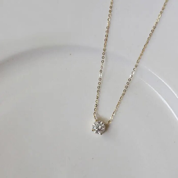 VENTFILLE – Enkelt halsband i 925 sterling silver med kristallhänge (14k guldpläterat) - Bild 4