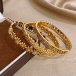 316L Rostfritt Stål Blomsterarmband för Dam – Elegant Öppet Manschettarmband med Ihåligt Blommönster - Bild 2