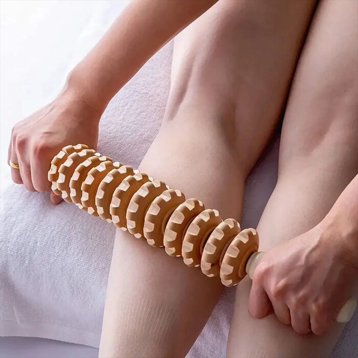 Ergonomisk Trämassagerullare med Räfflade Kugghjul för Kroppsfascia - Image 2