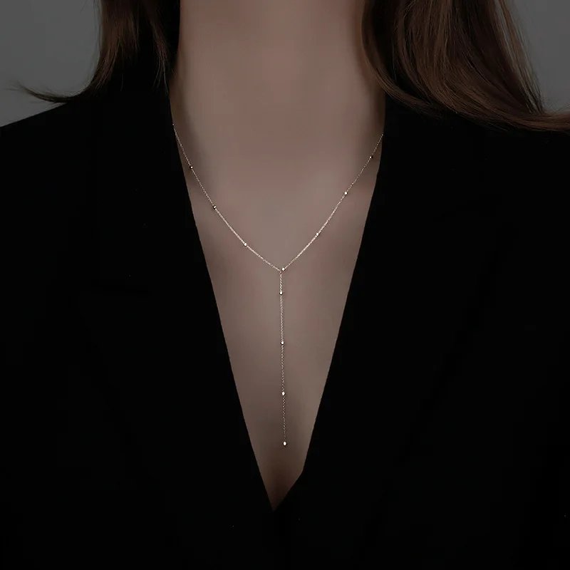 Långt silverhalsband i 925 sterling till tröja