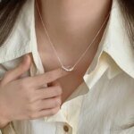 Minimalistiskt geometriskt silverhalsband i 925 silver - Image 3
