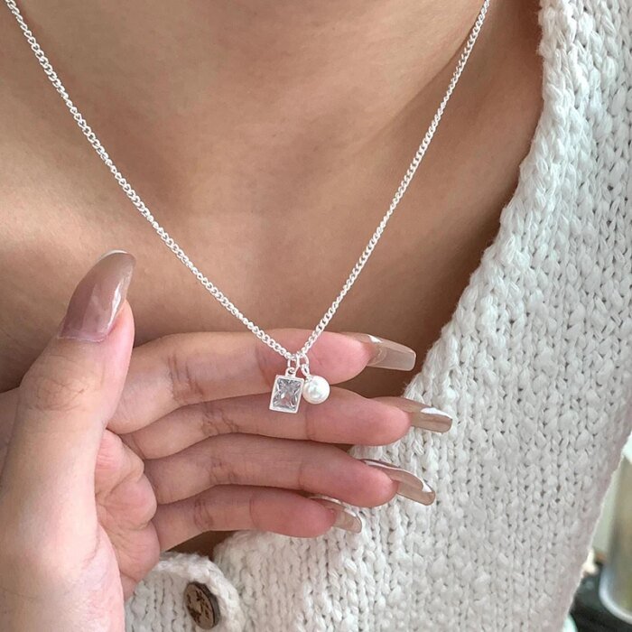 Geometriskt silverhalsband med personlig charm i 925 silver - Image 2