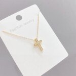 Korshalsband i 925 sterling silver med stilren charm - Image 2