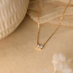Minimalistiskt geometriskt silverhalsband i 925 sterling silver - Image 2