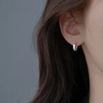 Coola runda örhängen i 925 sterling silver