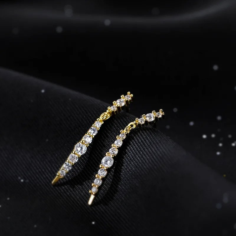 Långa örhängen i 925 sterlingsilver med glänsande zirkon