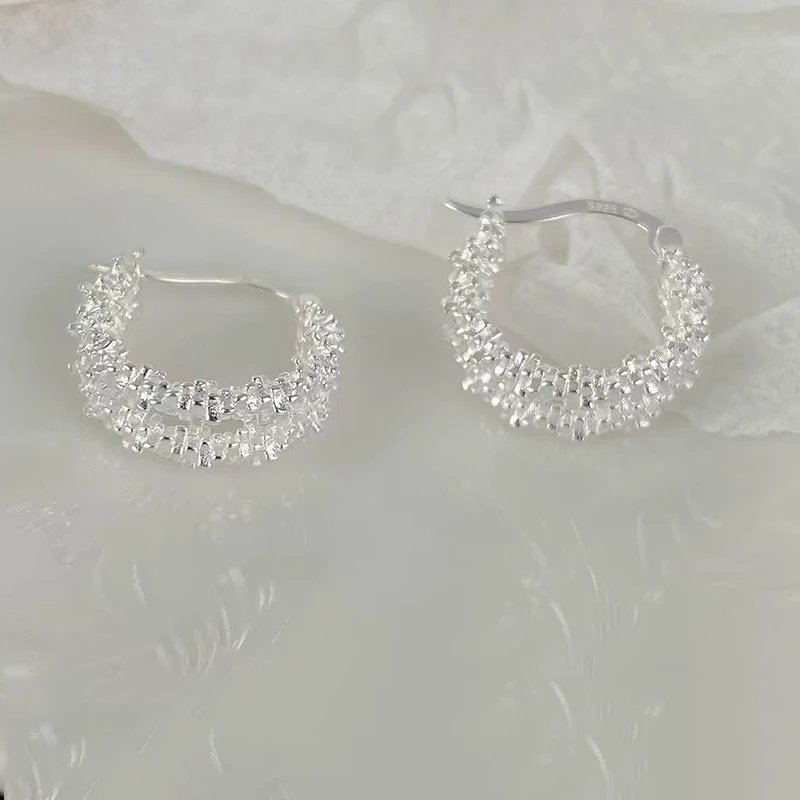 Stilrena modellörhängen i 925 sterlingsilver