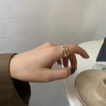 Stilren silverring med personlig charm för dam - Image 2